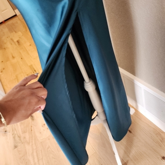 Lioness Max dark green satin style dress size Small - Picture 8 of 10